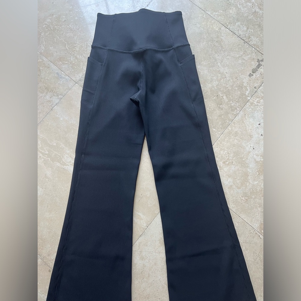 Athleta pants flared black